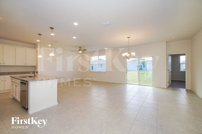 Photo - 1573 Isleta Lp
