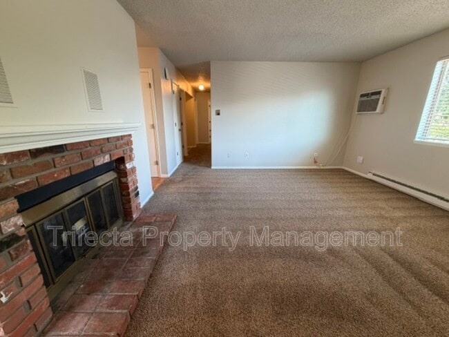 Photo - 1644 E Pitkin St Unit D