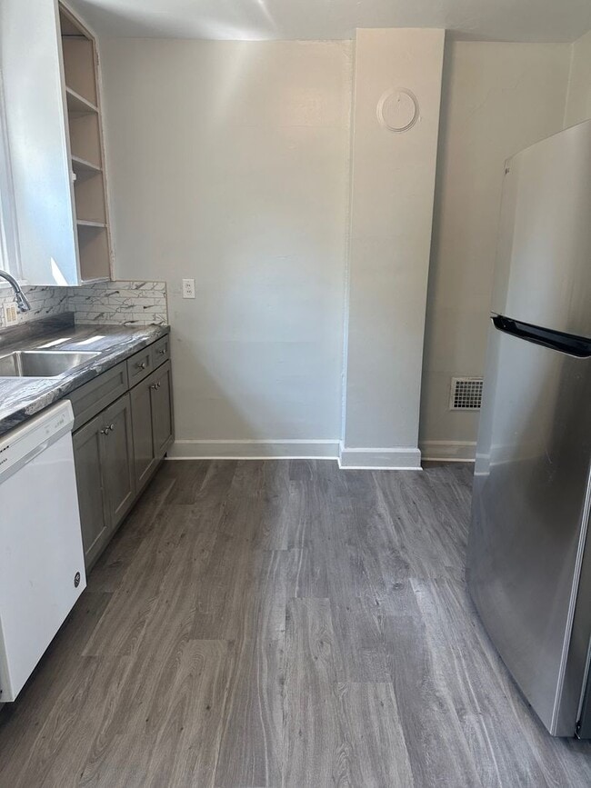 Building Photo - 2385 N 4th St Unit 2383 Rental