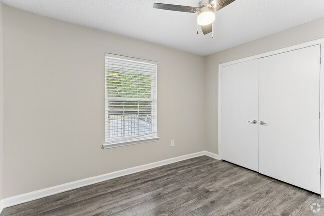 2BR, 2BA - 1,004SF - Second Bedroom