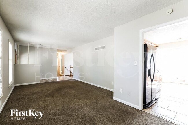 Photo - 8921 E 90 Terrace