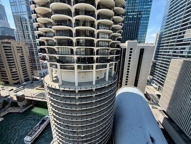 Photo - 300 N State St Unit 2235