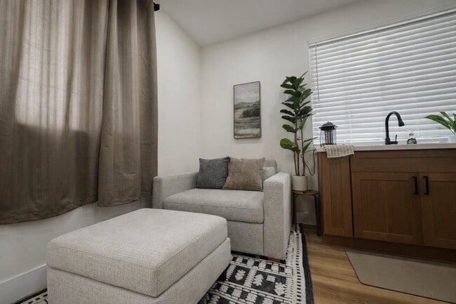 Building Photo - 27280 Arla St