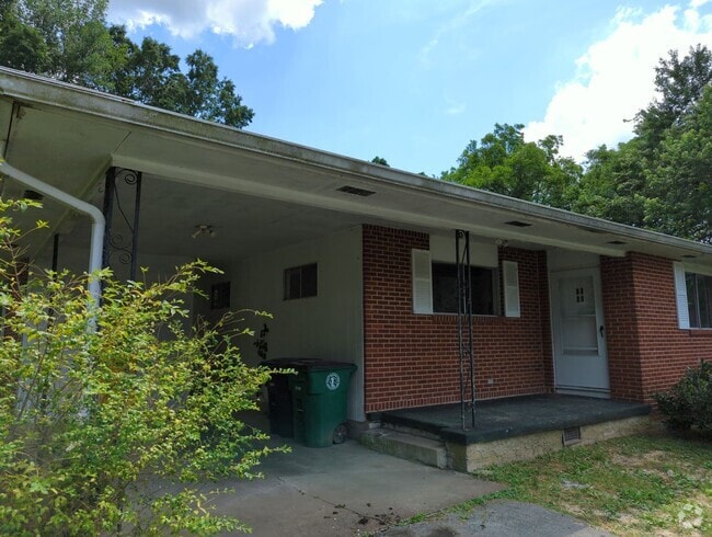 Building Photo - 1302 Ridgefield Cir Unit 1302 Ridgefield Cir Apt A