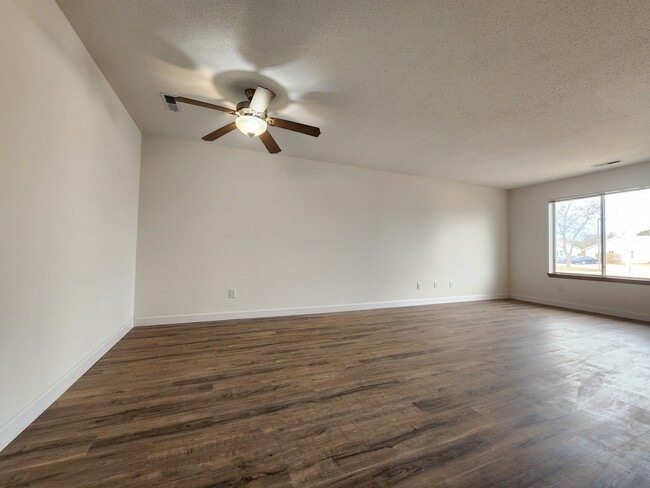 Photo - Newbury Place Apartments