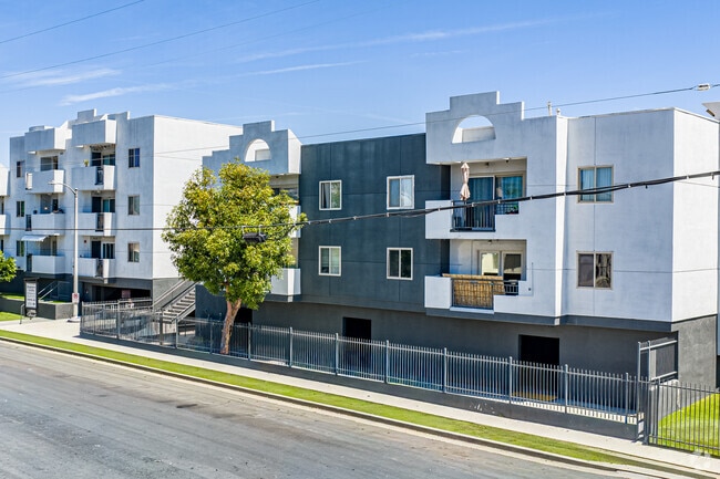 Primary - Harmony Gates