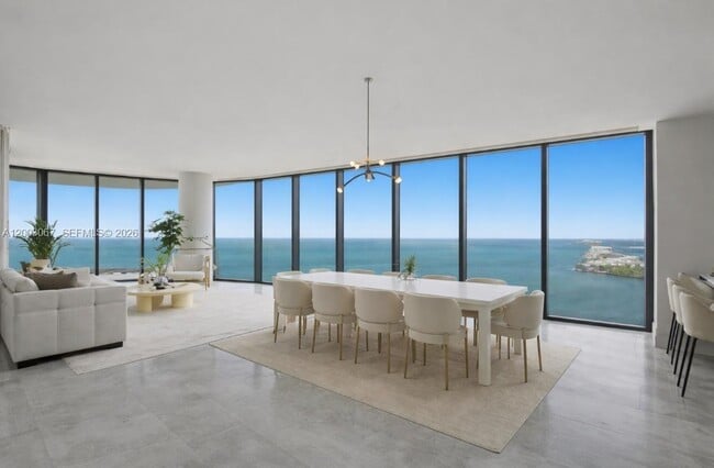 Building Photo - 175 SE 25th Rd Unit 3302