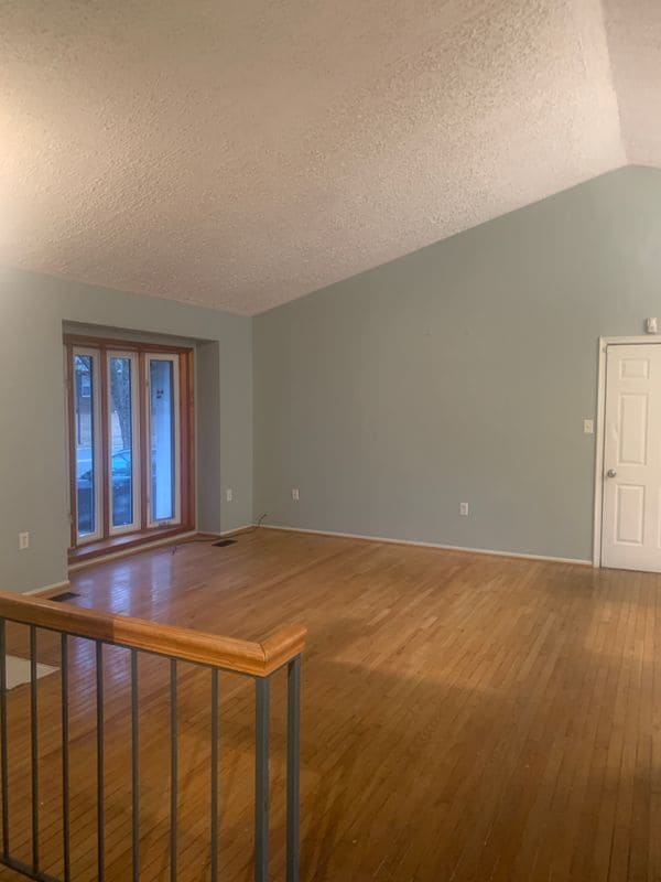 Photo - 4922 Plata St