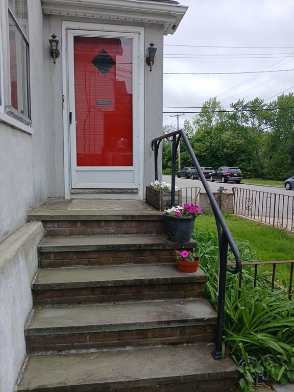 Photo - 117 Auburn St Unit 1