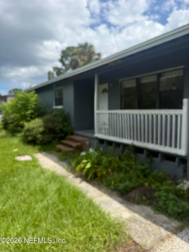 Photo - 7244 Sandhurst Rd S