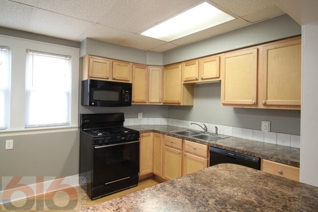 Photo - 1124 Watson St SW