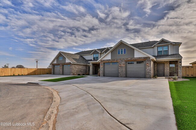 Photo - 2527 138th St