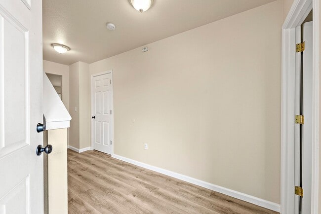 Photo - Invest LLC 4330 Unit B