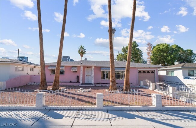 Photo - 2112 S Van Patten Pl