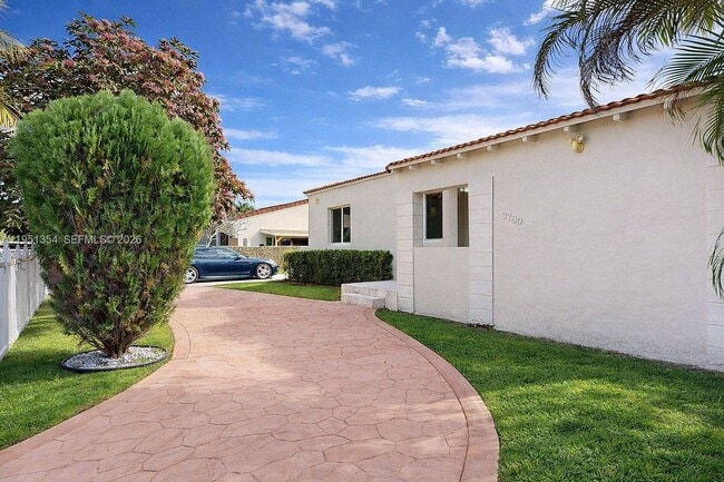 Photo - 3780 SW 1st St