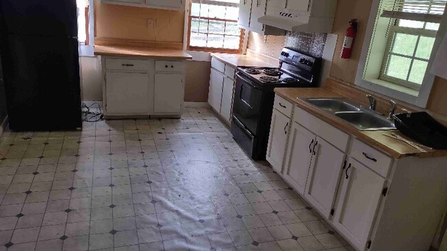 Photo - 605 Dixon Springs Hwy