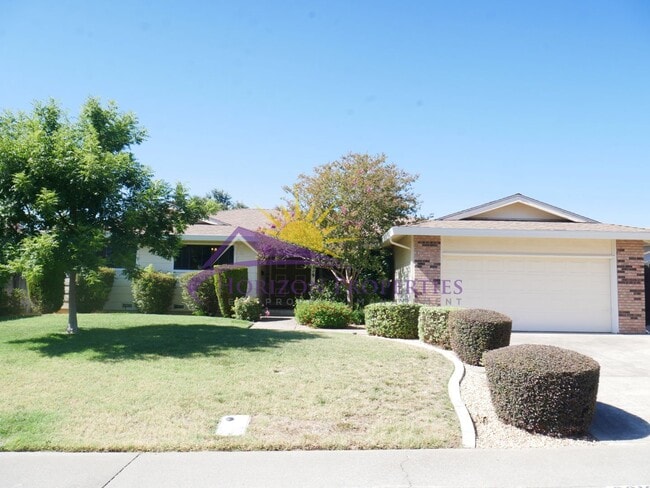 Building Photo - Bright 3 Bed 2 Bath 1,866sqft Carmichael Home with Pool