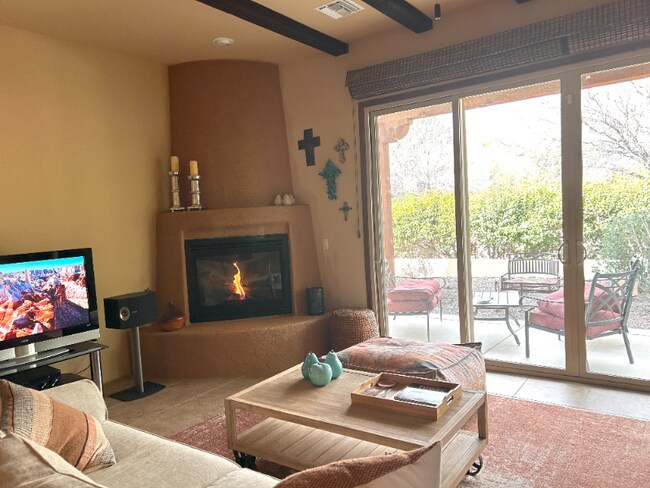 Photo - 204 Circulo Veranera