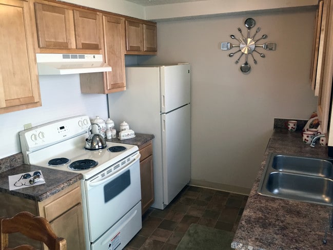 Hayes Colony Apartments