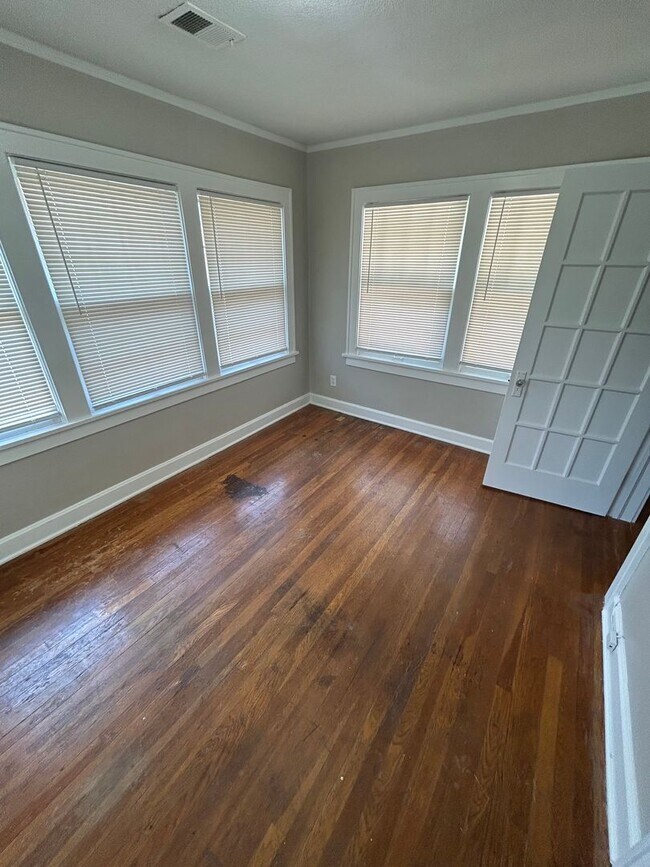 Photo - 5424-5426 Harrison St. Unit 5426 Harrison St. 2F