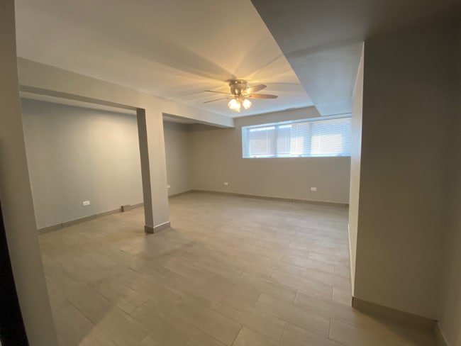 Photo - 5700 S Wabash Ave Unit B