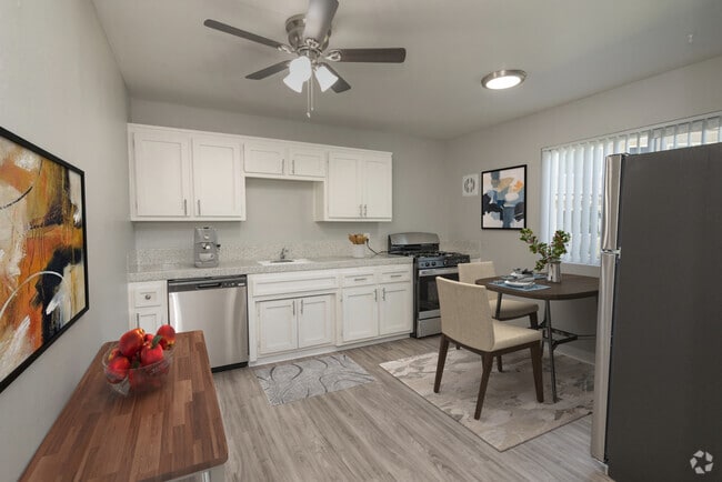 Building Photo - Park Place at Land Park Rental