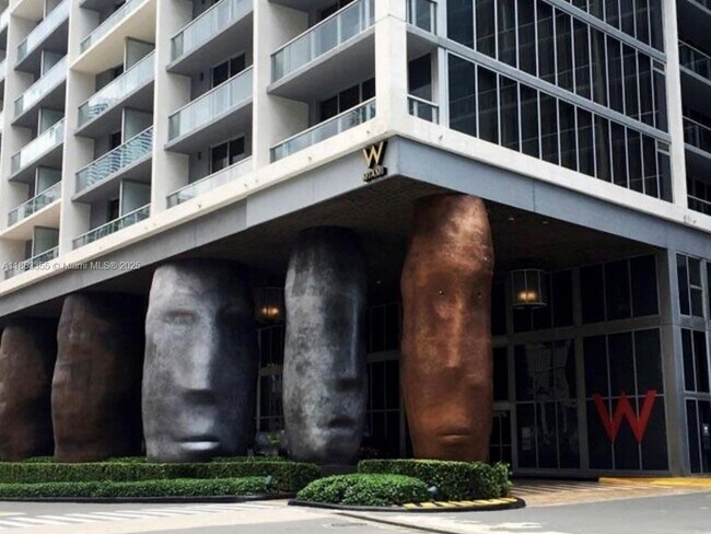 Building Photo - 495 Brickell Ave Unit 1409 Rental