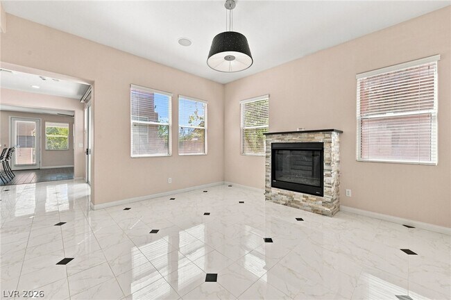 Photo - 508 Ivy Spring St