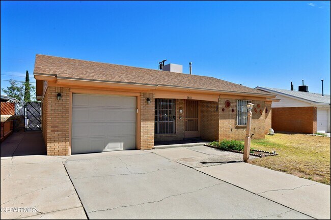 Photo - 5613 Creston Ave