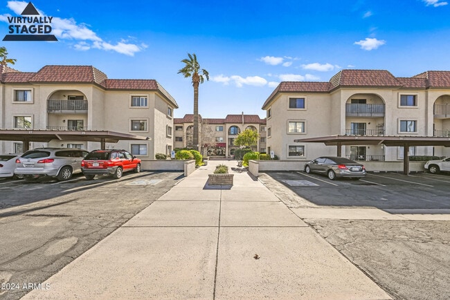 Building Photo - 3033 E Devonshire Ave Unit 1013