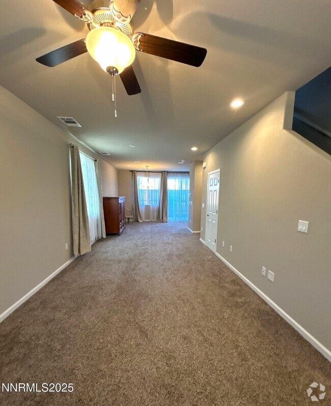 Building Photo - 3621 Oaklawn St Rental