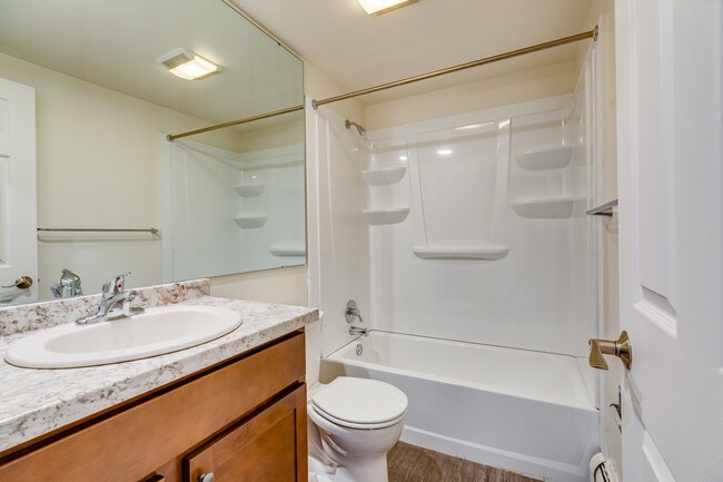 Capitol Villa Apartments