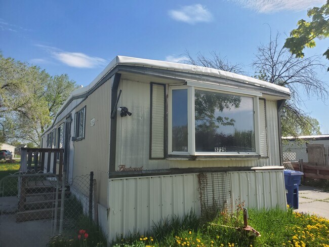 Photo - 3725 Upland St