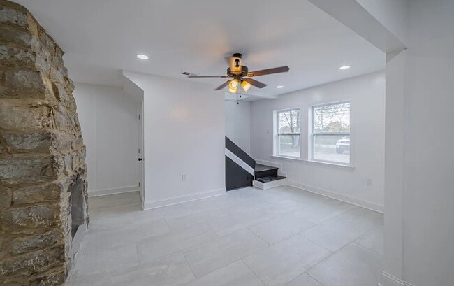 Photo - 830 Market St