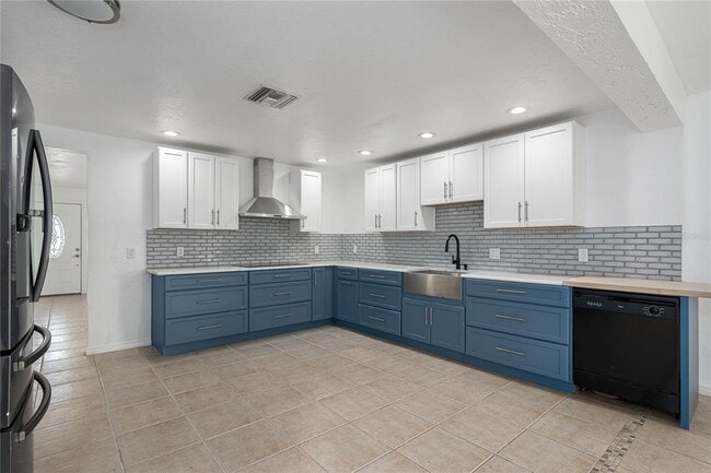 Photo - 4419 102nd St W