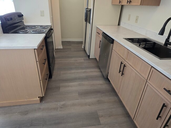 Photo - 2222 Ridgedale Dr