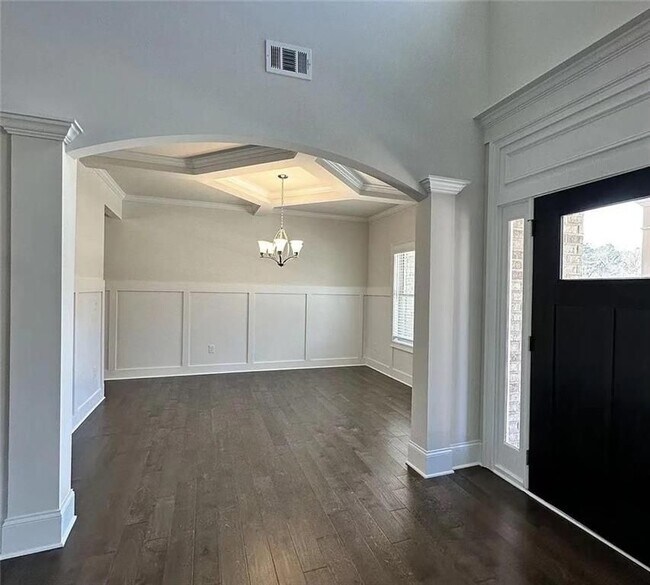 Photo - 1850 Silver Crst Wy