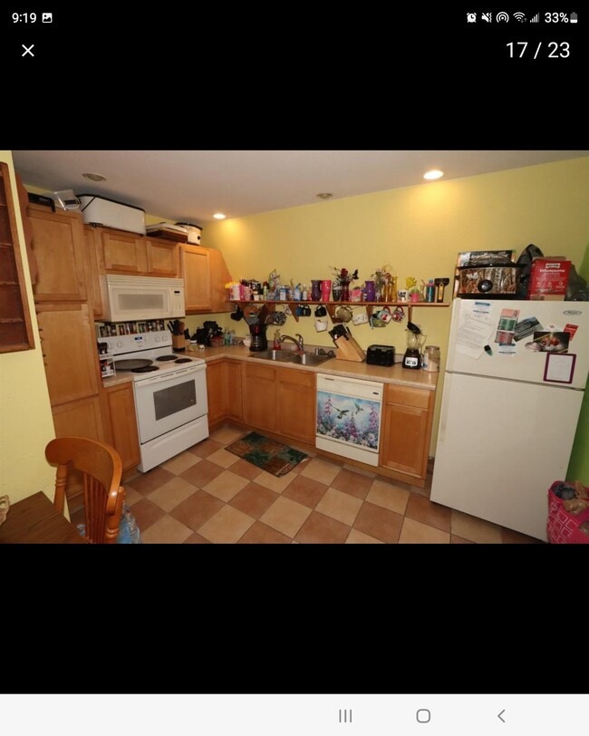Building Photo - 367 Amory St Unit Upper Rental