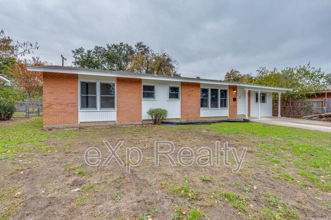 Building Photo - 322 Kate Schenck Ave