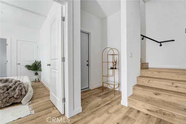 Photo - 11950 Vanowen St