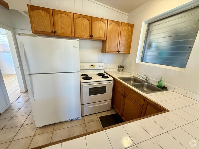 Building Photo - 525 Imi Pl Unit B Rental