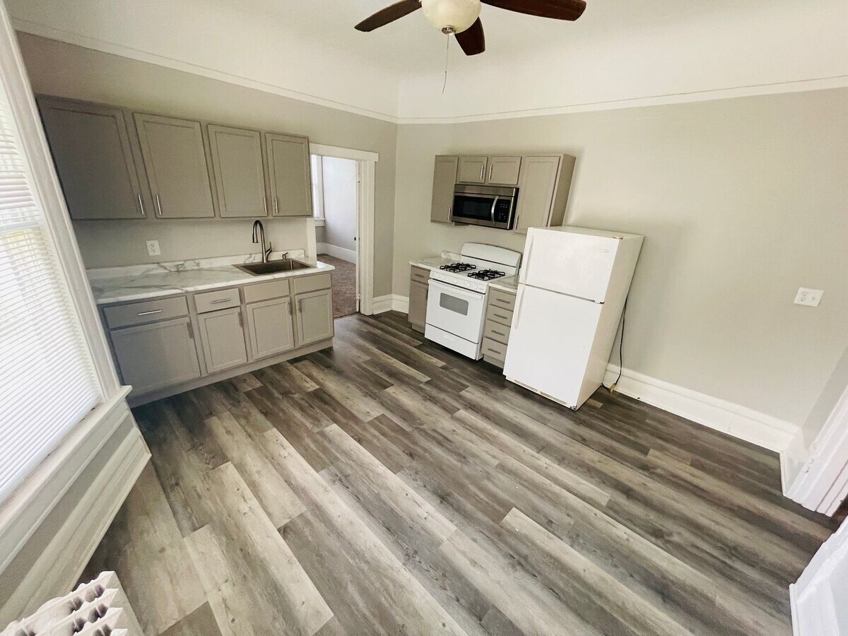 Photo - 721 Brown St Apartment Unit 721-6