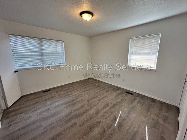 Photo - 1428 SW 72nd St