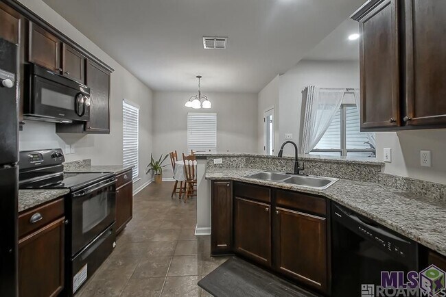 16228 Old Samuel Dr