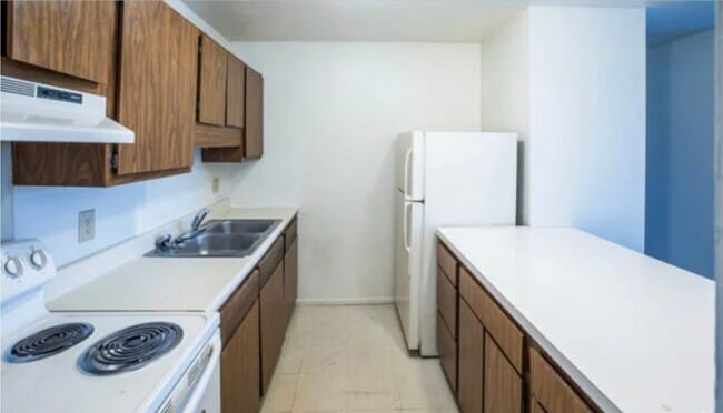 Photo - 636 Berry Ln