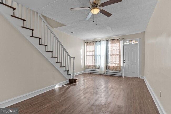 Photo - 3210 N Etting St