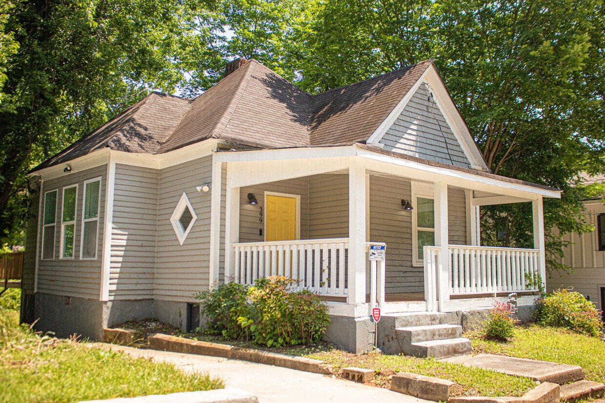 Photo - 399 James P Brawley Dr NW (Atlanta, GA)