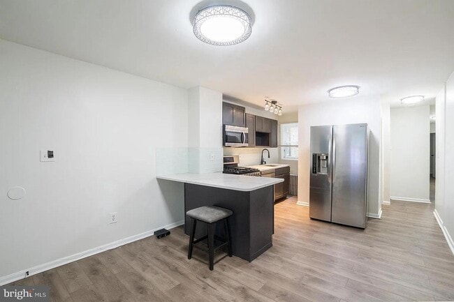 Building Photo - 1902 S 5th St Unit 1