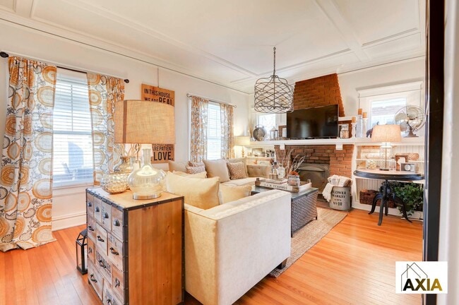 Photo - Downing Unit 1