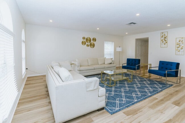 Photo - 25 Prince John Ln Unit ID1252443P